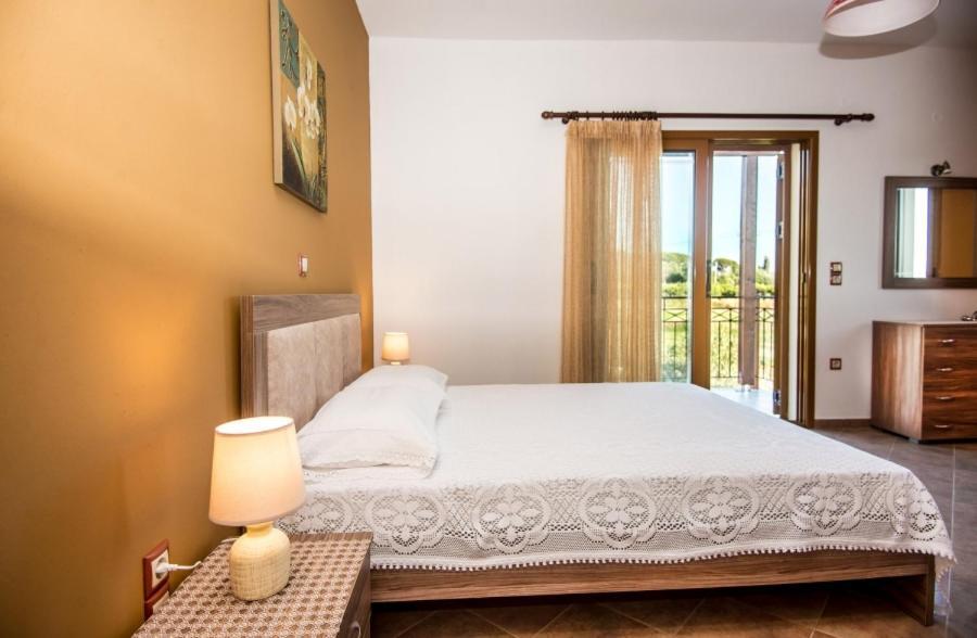 Villa Irida Afrato Εξωτερικό φωτογραφία