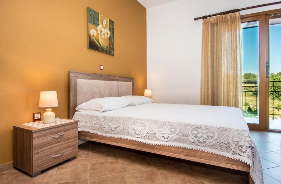 Villa Irida Afrato Εξωτερικό φωτογραφία