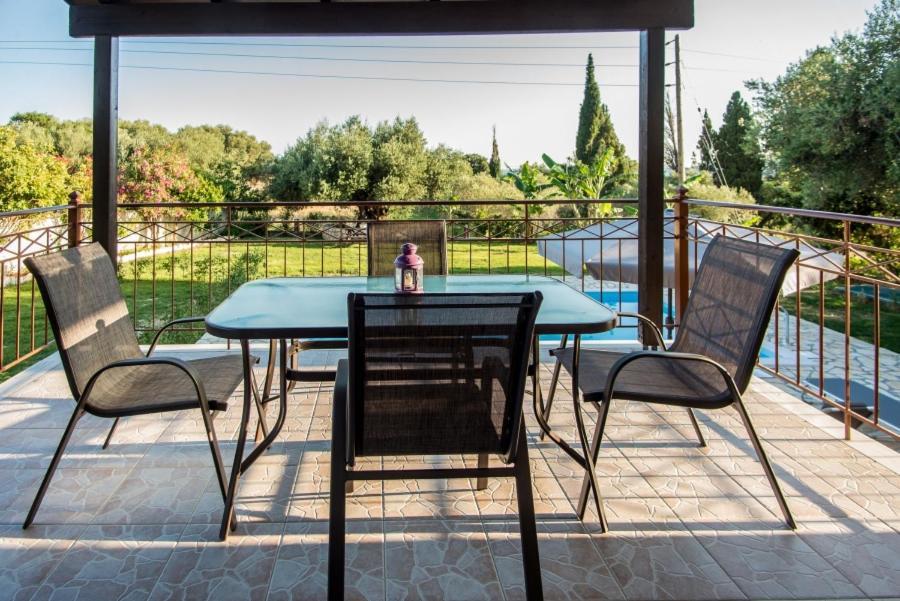 Villa Irida Afrato Εξωτερικό φωτογραφία