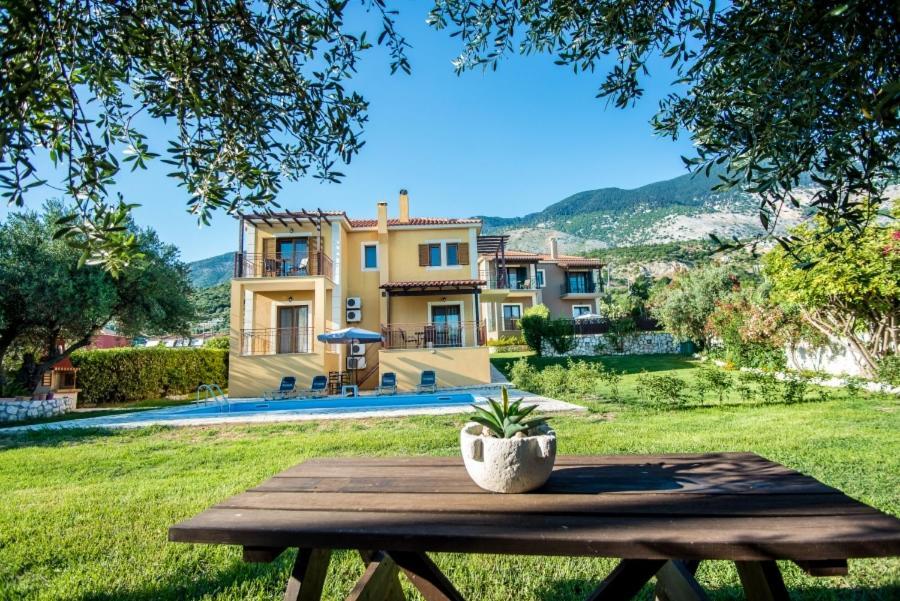 Villa Irida Afrato Εξωτερικό φωτογραφία